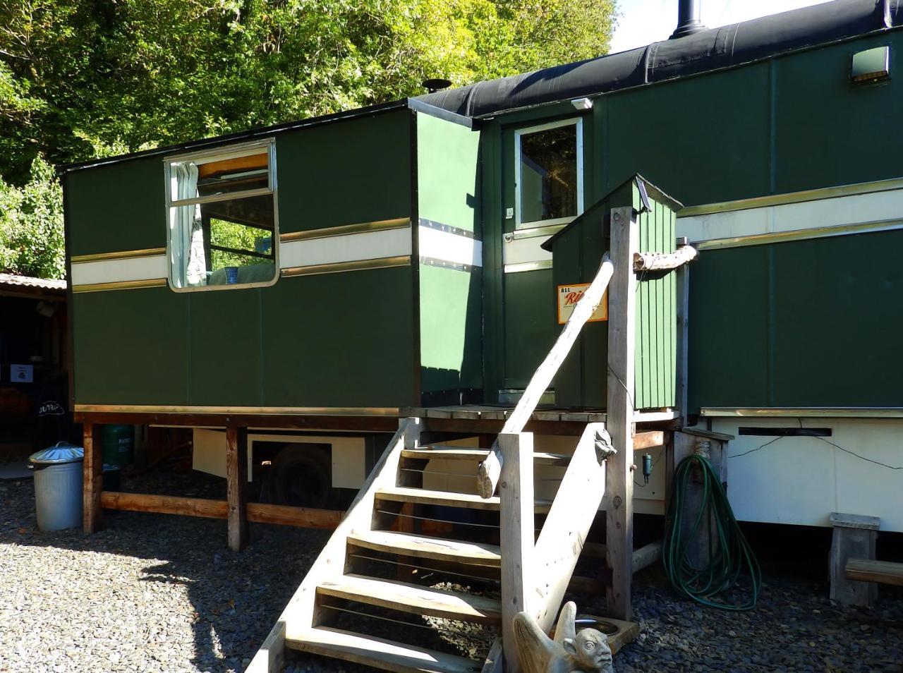Showman'S Wagon At Coed Cae Penmaenpool Dış mekan fotoğraf